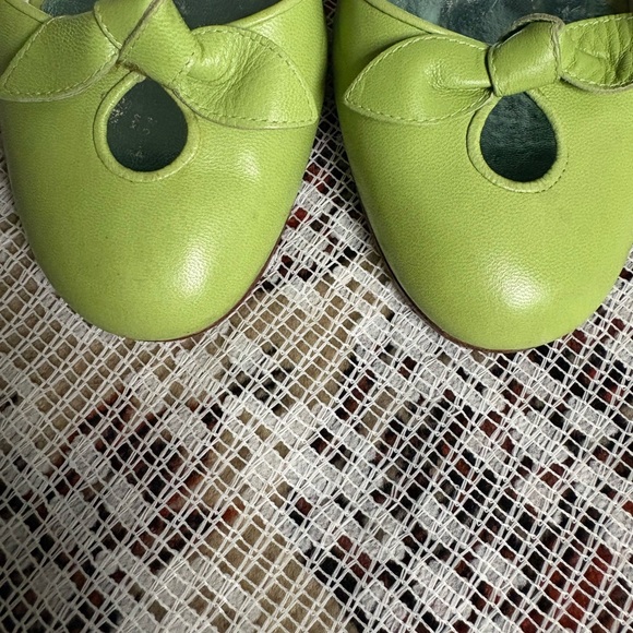 Marc Jacobs Y2K Lime Green Bow Accent Heels, Size 7.5 - Picture 9 of 15